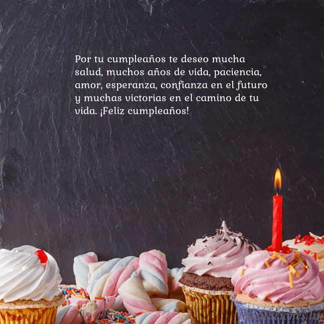 Tarjeta con muchos cupcakes y una vela Por tu cumpleaños te deseo mucha salud, muchos año Tarjeta con muchos cupcakes y una vela