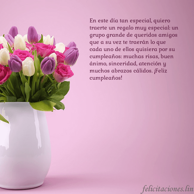 Tarjeta de cumpleaños con tulipanes en un jarrón