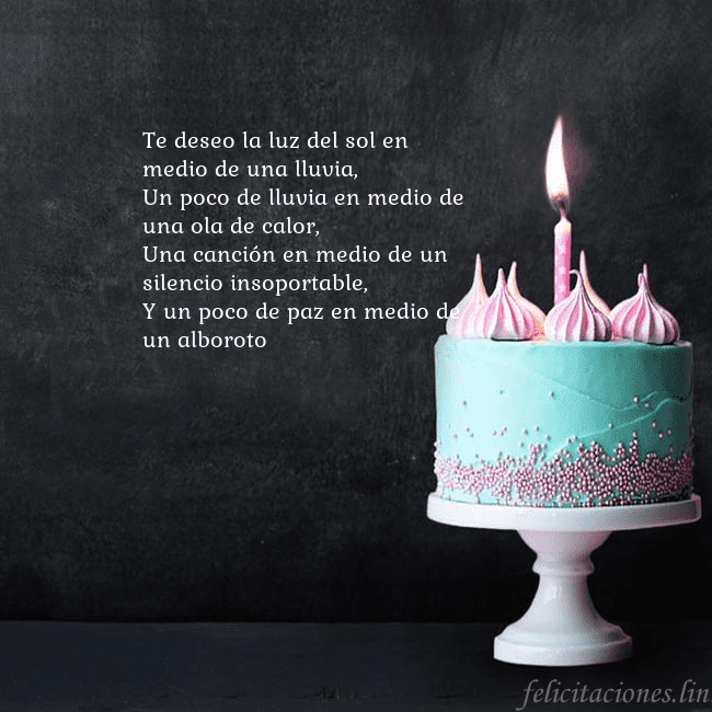 Tarjeta de cumpleaños con pastel y vela Te deseo la luz del sol en medio de una lluvia,
Un Tarjeta de cumpleaños con pastel y vela