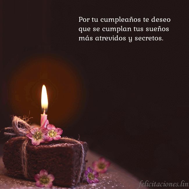 Postal animada: un pastel con una vela encendida