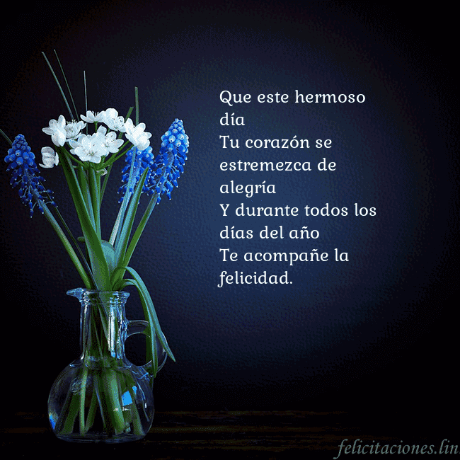 Tarjeta de cumpleaños con flores azules en un jarrón Que este hermoso día
Tu corazón se estremezca de Tarjeta de cumpleaños con flores azules en un jarrón