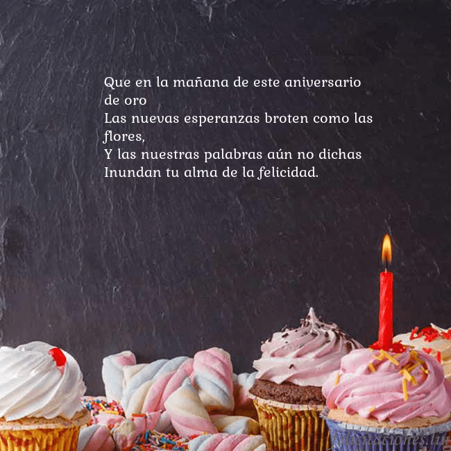 Tarjeta con muchos cupcakes y una vela Que en la mañana de este aniversario de oro
Las nu Tarjeta con muchos cupcakes y una vela