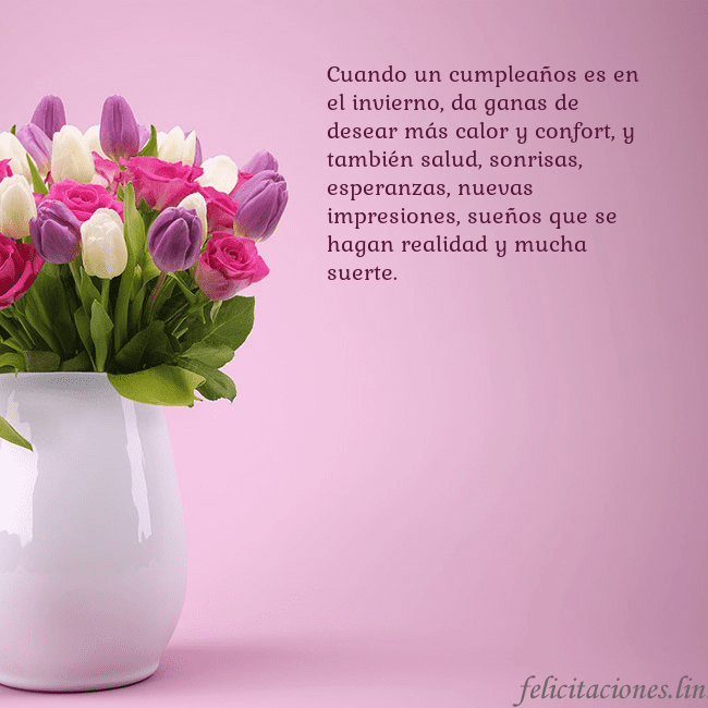 Tarjeta de cumpleaños con tulipanes en un jarrón Cuando un cumpleaños es en el invierno, da ganas d Tarjeta de cumpleaños con tulipanes en un jarrón